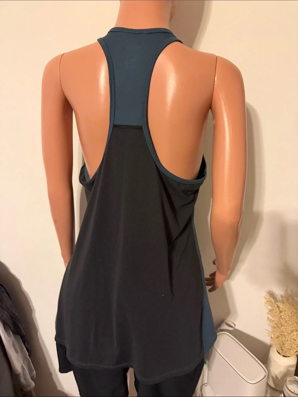 Women’s Blue Halter Active Tank Top - Picture 4 of 4